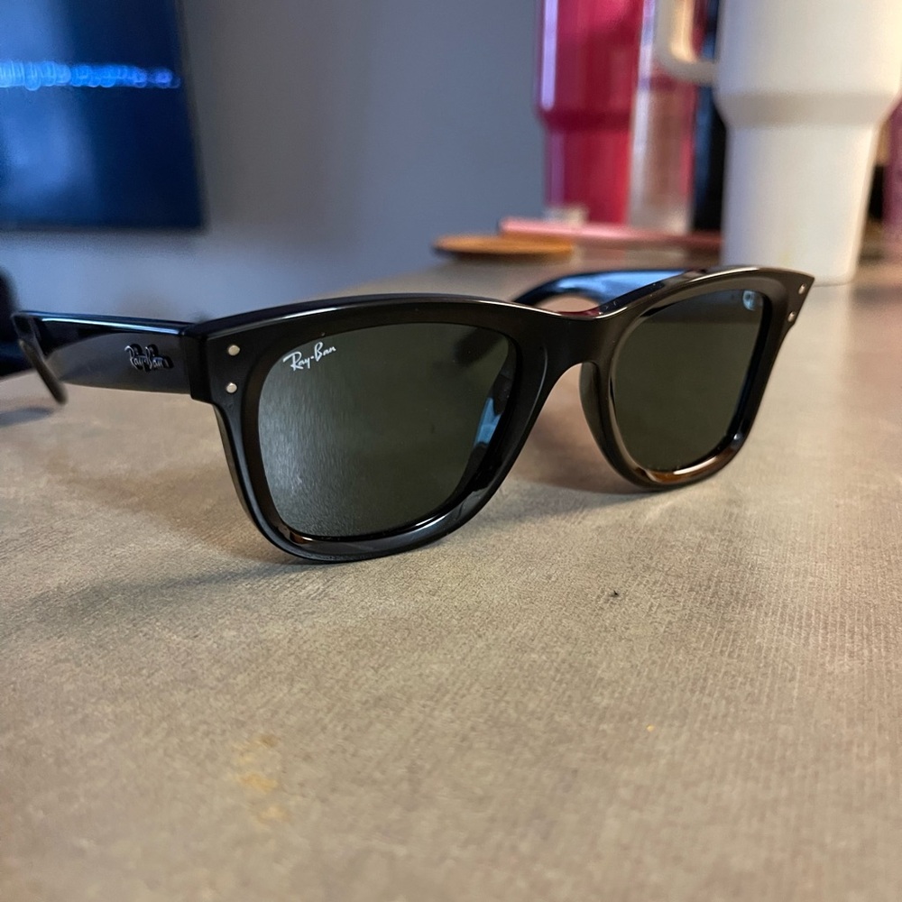 Ray-Ban Black Sunglasses